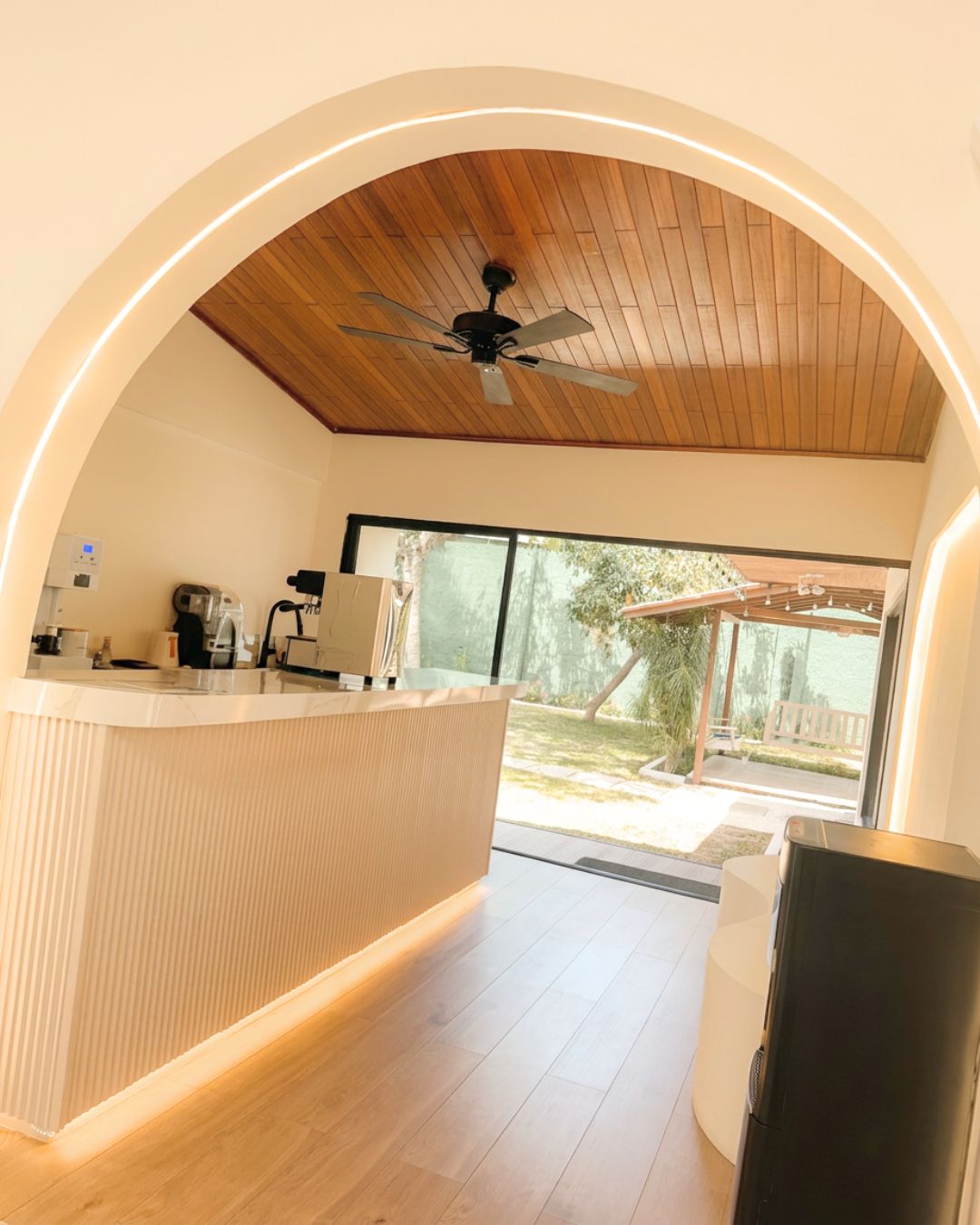 Bar de bebidas de Reset Studio