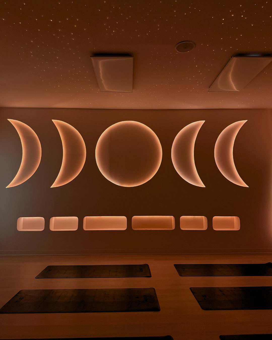 Salón Mat con cielo estrellado